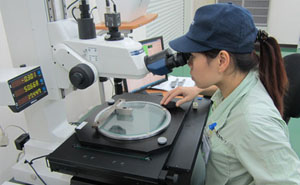 Microscope dimension measurement
