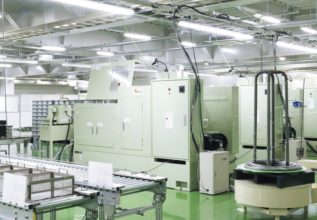 Automatic heading machine (parts former)