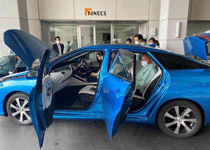 トヨタMIRAI(水素自動車)